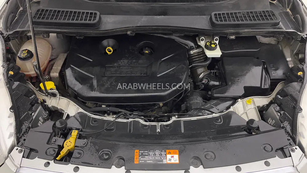 Ford Escape 2019 for Sale in Dubai Image-9