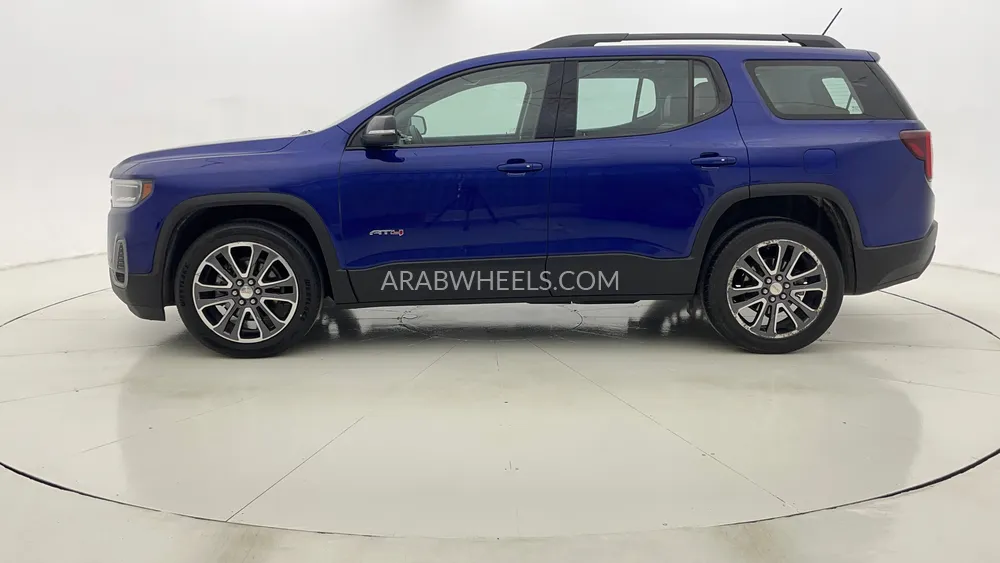 GMC Acadia 2023 for Sale in Dubai Image-6