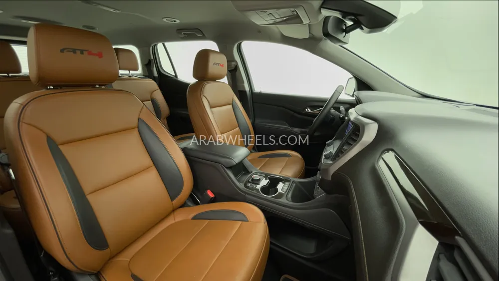 GMC Acadia 2023 for Sale in Dubai Image-25