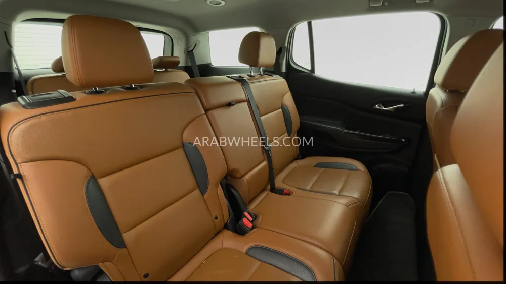 GMC Acadia 2023 for Sale in Dubai Image-26