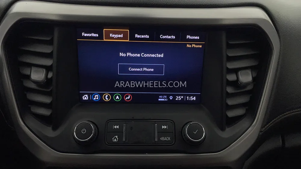 GMC Acadia 2023 for Sale in Dubai Image-36