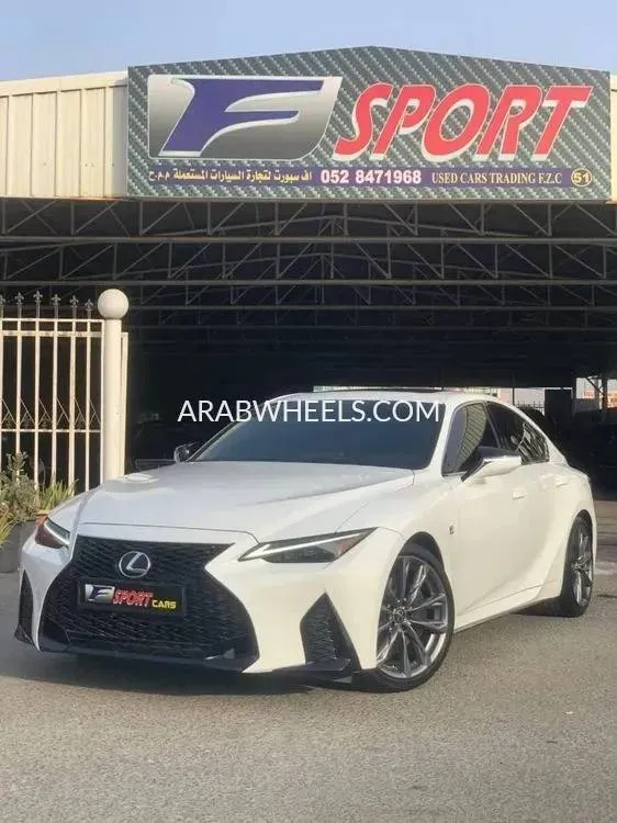 Lexus IS 2022 for Sale in Ajman Image-5
