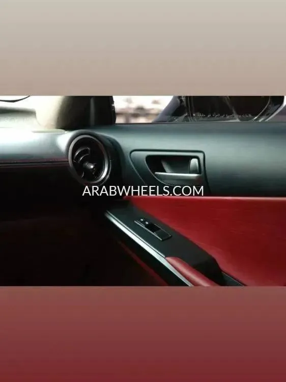 Lexus IS 2022 for Sale in Ajman Image-7