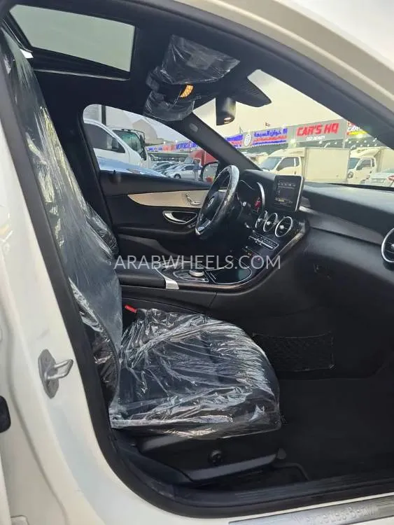 مرسيدس بنز كلاس C 2018 for Sale in عجمان Image-7