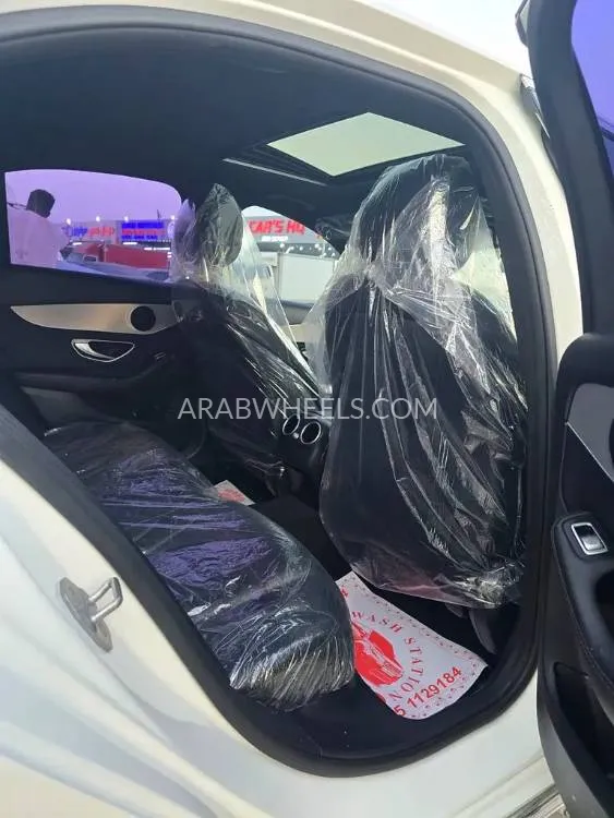 مرسيدس بنز كلاس C 2018 for Sale in عجمان Image-8
