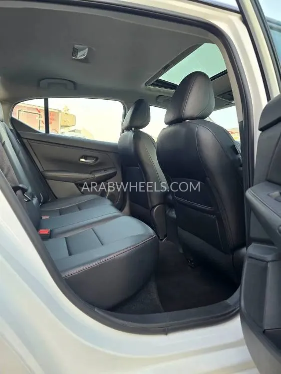 Nissan Sentra 2023 for Sale in Ajman Image-3