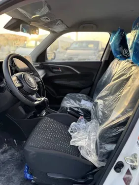 Suzuki Swift 1.2L GLX 2025