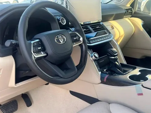 Toyota Land Cruiser 2025