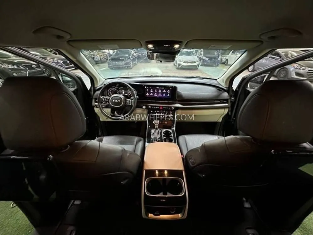 كيا كارنفال 2021 for Sale in عجمان Image-9