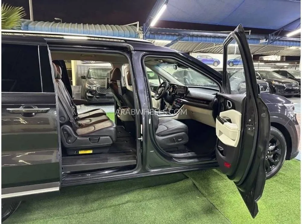 كيا كارنفال 2021 for Sale in عجمان Image-15