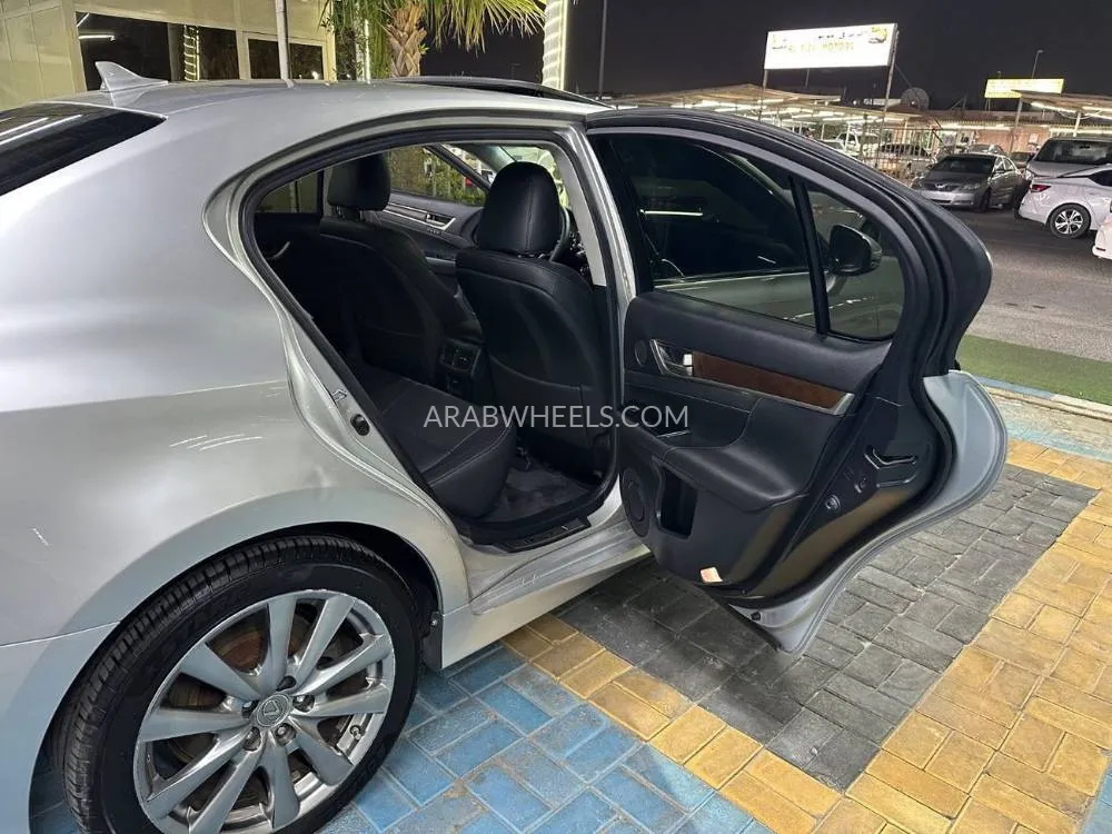 Lexus GS 2014 for Sale in Ajman Image-15