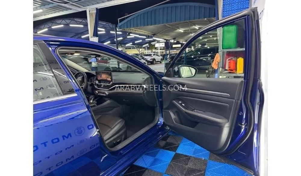 Nissan Altima 2024 for Sale in Ajman Image-16