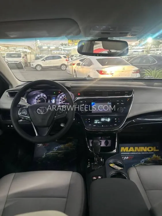 Toyota Avalon 2014 for Sale in Ajman Image-2
