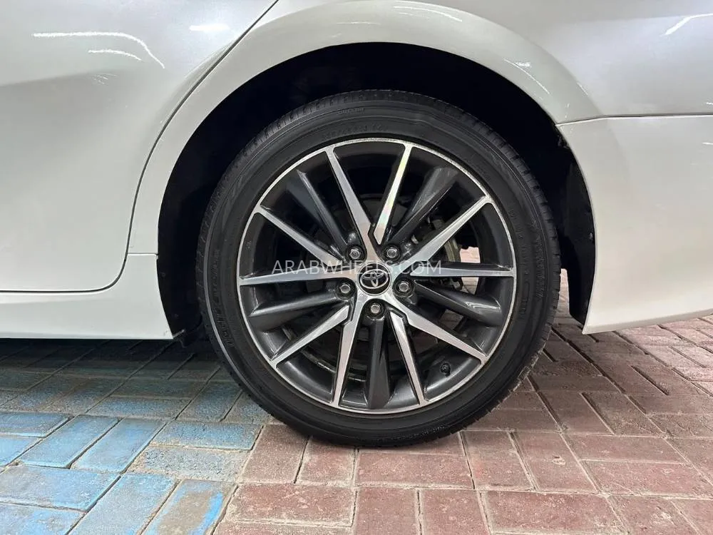 Toyota Camry 2023 for Sale in Ajman Image-17