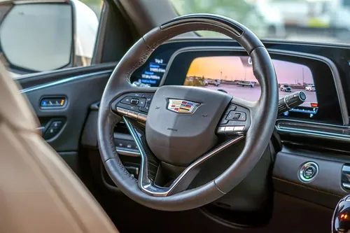 Cadillac Escalade Premium Luxury Platinum 6.2L AWD 2024