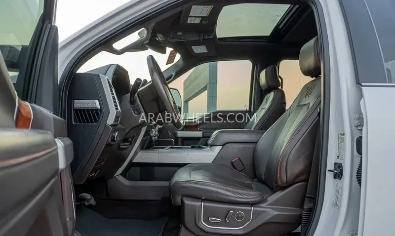 Ford Super Duty 2017 for Sale in Dubai Image-8