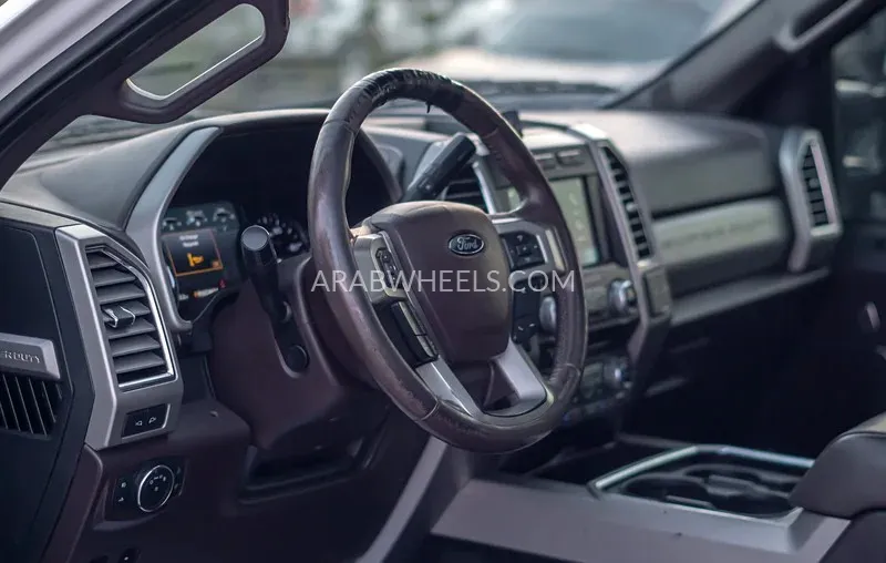 Ford Super Duty 2017 for Sale in Dubai Image-12