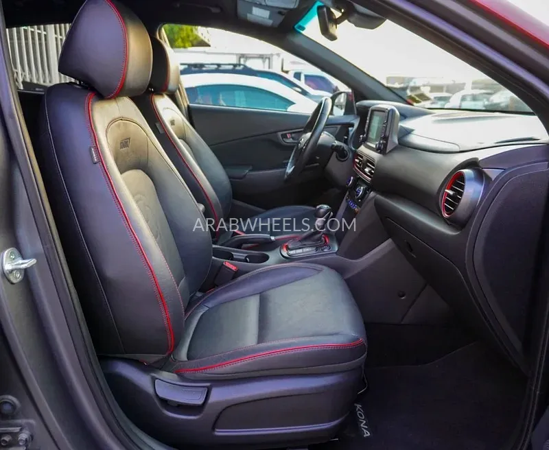 Hyundai Kona 2019 for Sale in Dubai Image-2