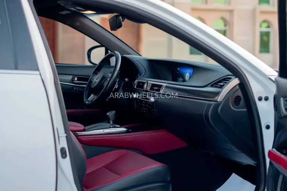 Lexus GS 2019 for Sale in Dubai Image-17