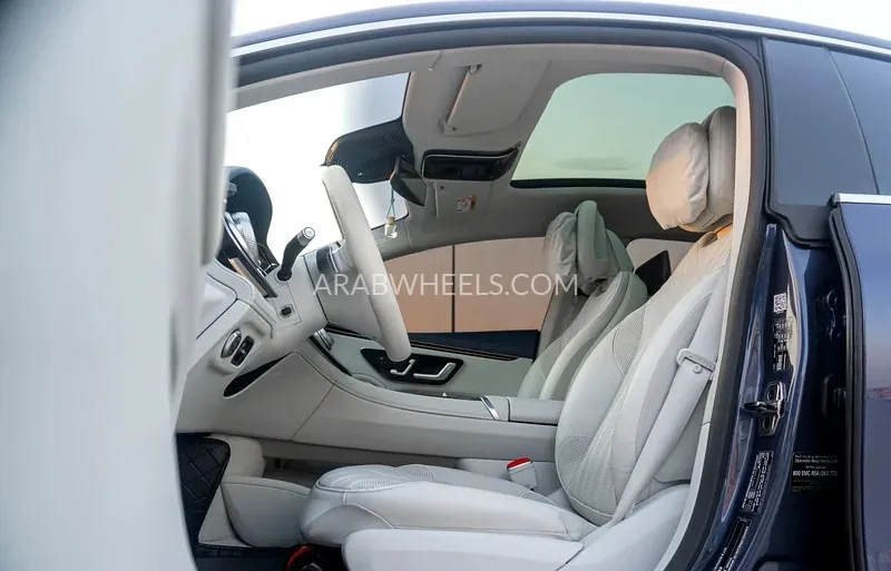 Mercedes Benz EQS 2023 for Sale in Dubai Image-3