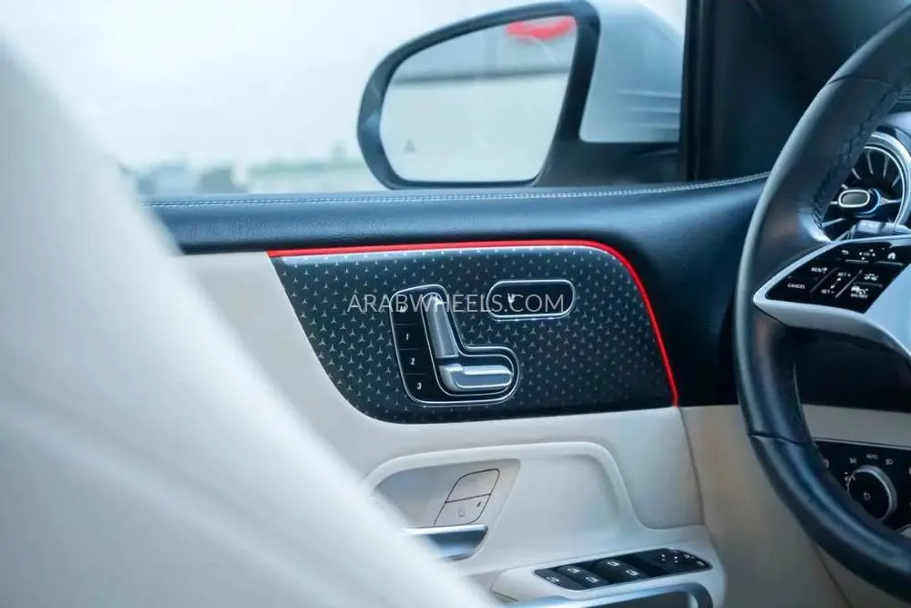 مرسيدس بنز GLB 2024 for Sale in دبي Image-4