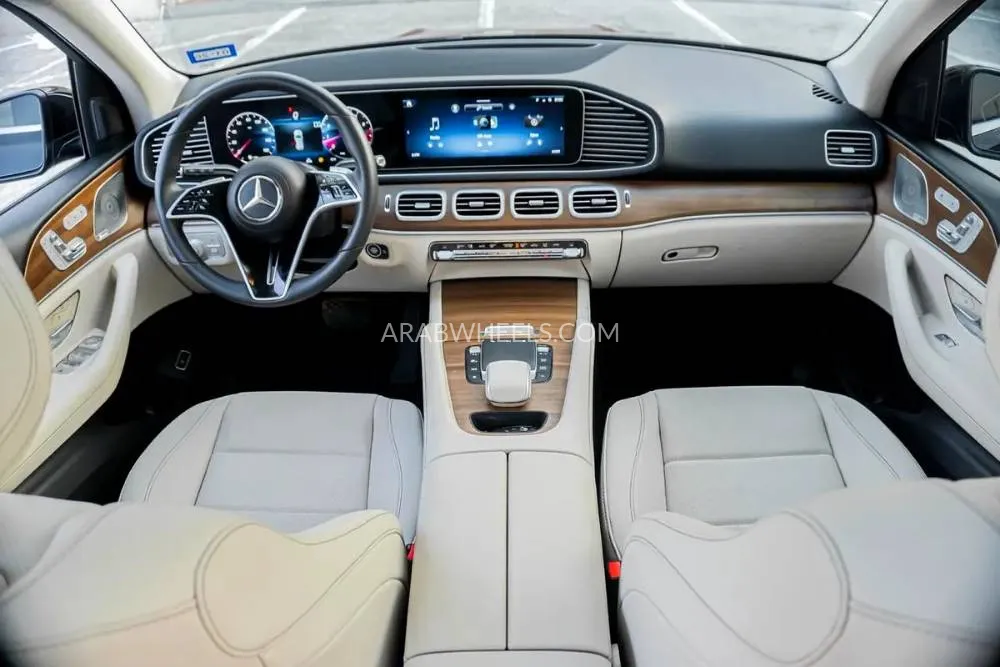 Mercedes Benz GLE Class 2024 for Sale in Dubai Image-8