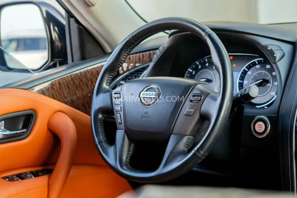 Nissan Armada 2018 for Sale in Dubai Image-17