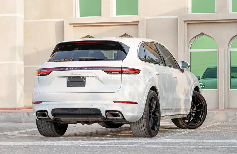 Porsche Cayenne 2019 for Sale in Dubai Image-8