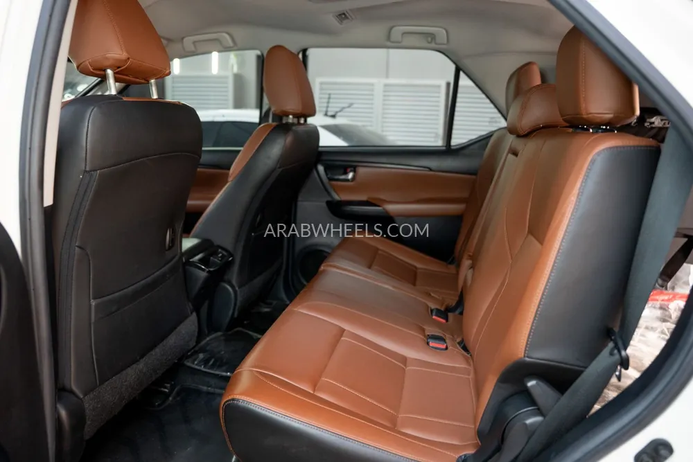 Toyota Fortuner 2022 for Sale in Dubai Image-7