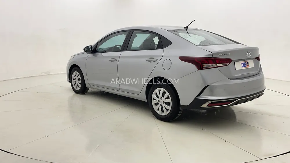 Hyundai Accent 2022 for Sale in Dubai Image-5