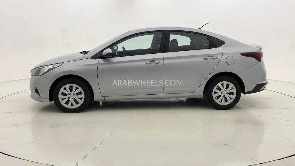 Hyundai Accent 2022 for Sale in Dubai Image-6