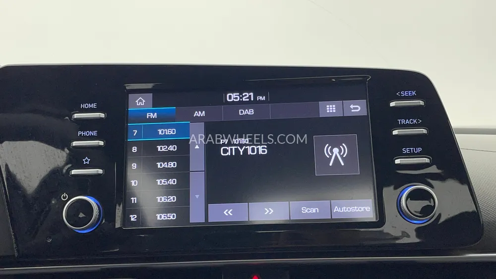 Hyundai Elantra 2023 for Sale in Dubai Image-15