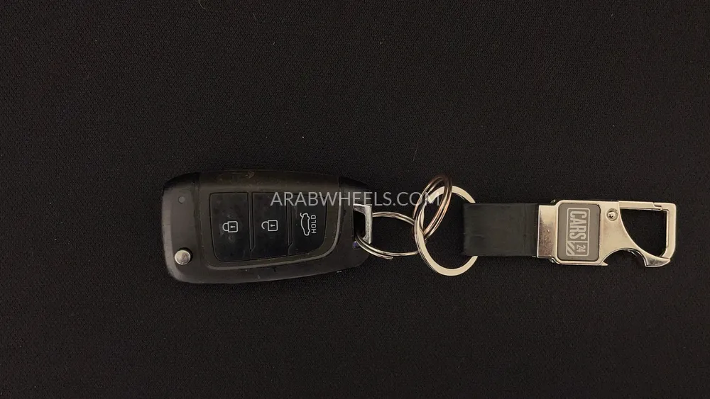 Hyundai Elantra 2023 for Sale in Dubai Image-27