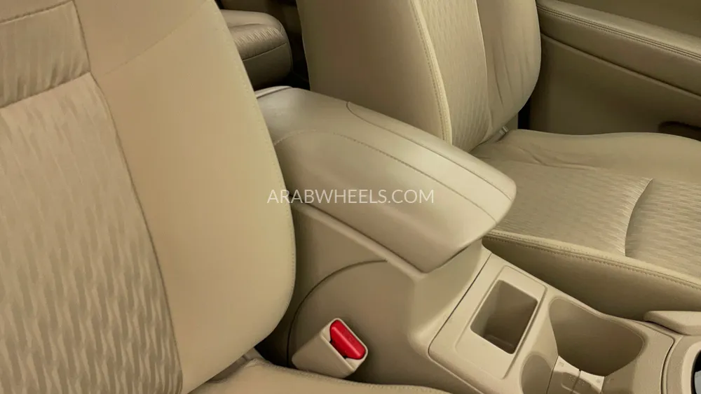 Nissan X-Trail 2022 for Sale in Dubai Image-32