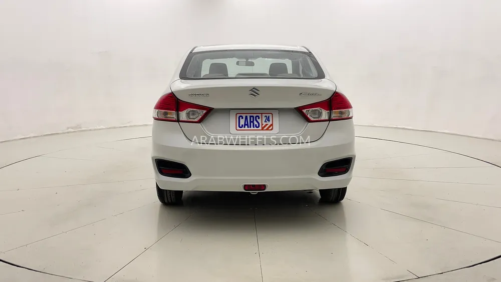Suzuki Ciaz 2023 for Sale in Dubai Image-4