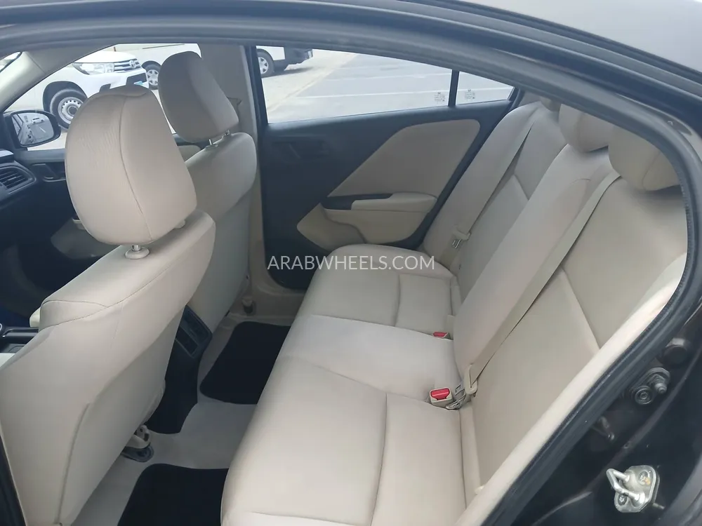 Honda City 2016 for Sale in Dubai Image-27