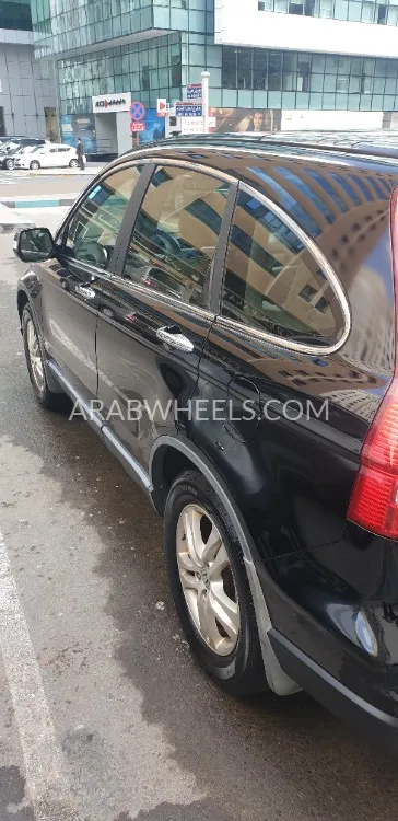 Honda CR-V 2011 for Sale in Abu Dhabi Image-2