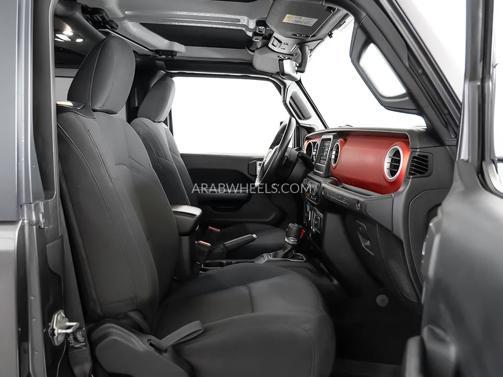 Jeep Wrangler 2021 for Sale in Dubai Image-8