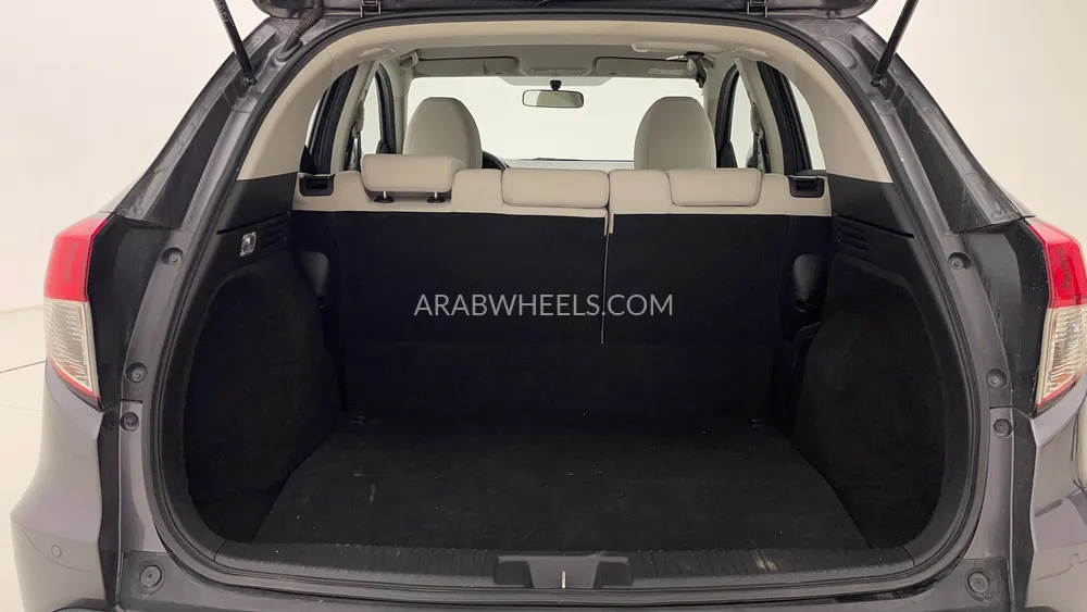Honda HR-V 2021 for Sale in Dubai Image-25