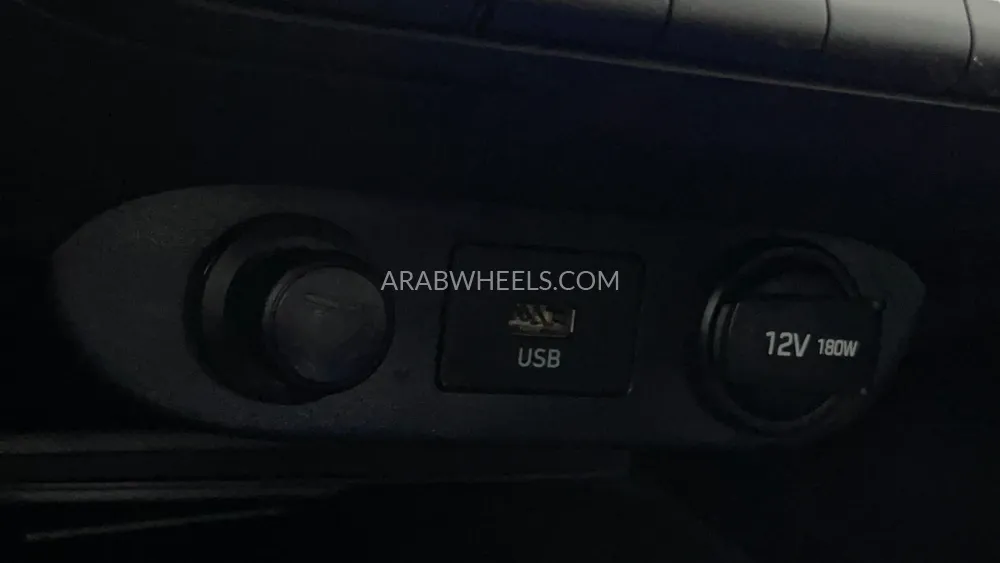 Hyundai Elantra 2022 for Sale in Dubai Image-41