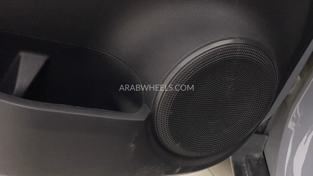 Nissan Kicks 2023 for Sale in Dubai Image-25