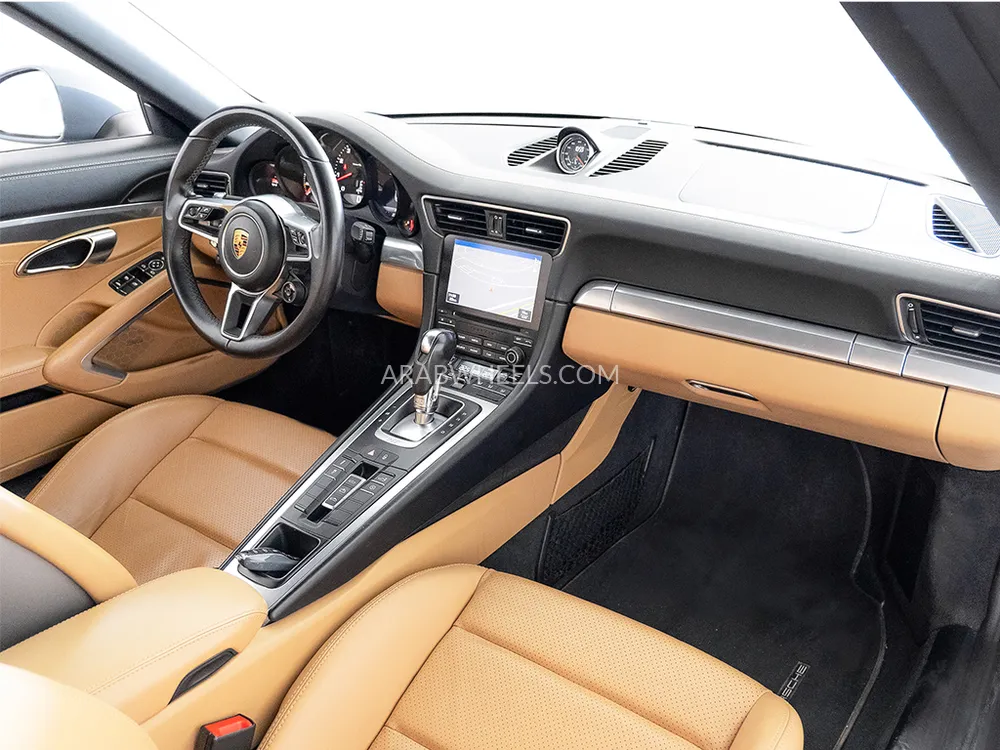 Porsche 911 2017 for Sale in Dubai Image-12