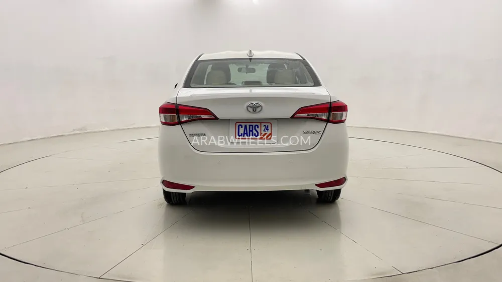 Toyota Yaris 2022 for Sale in Dubai Image-4