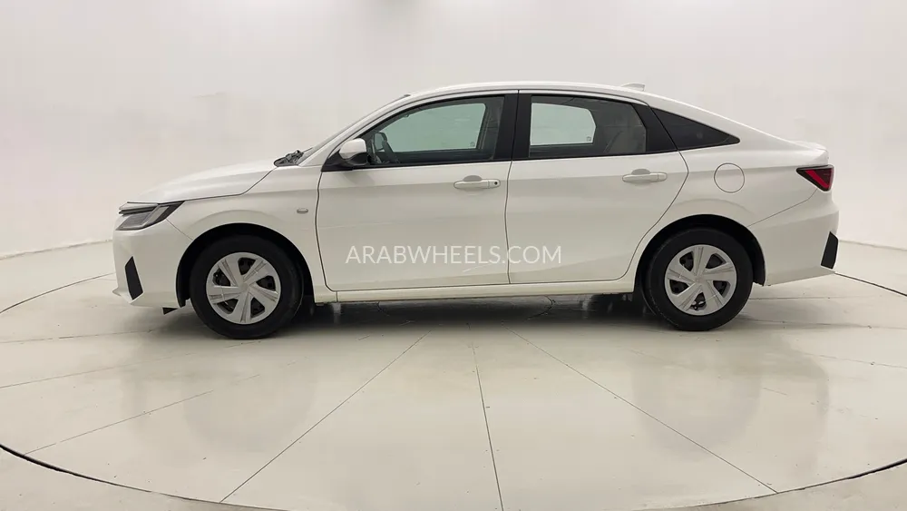 Toyota Yaris 2023 for Sale in Dubai Image-6