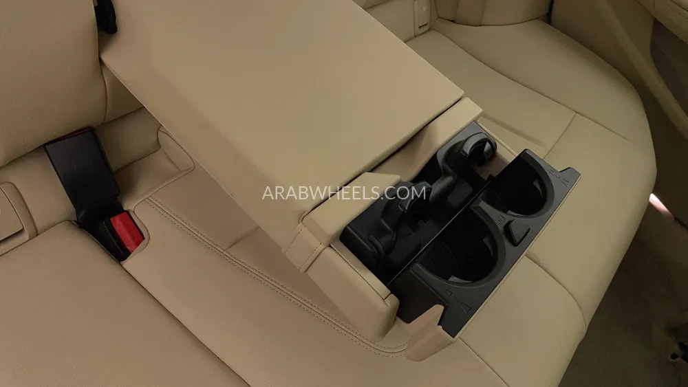 BMW 5 series 2018 for Sale in Dubai Image-41