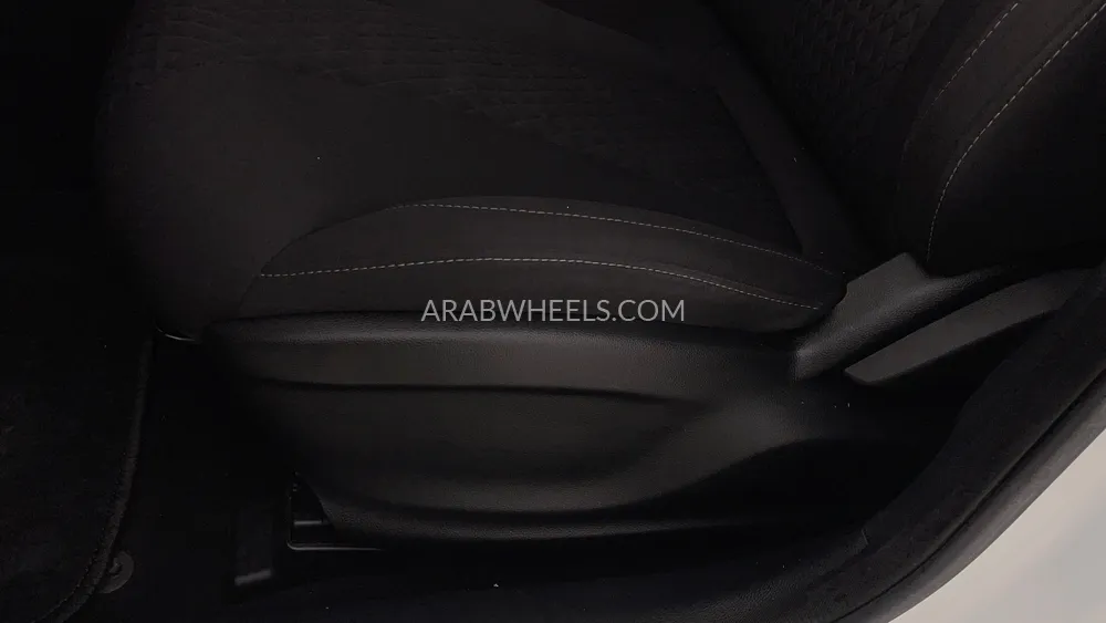 MG 5 2023 for Sale in Dubai Image-19