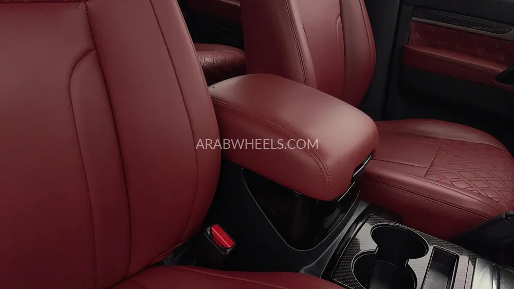 Mitsubishi Pajero 2020 for Sale in Dubai Image-35