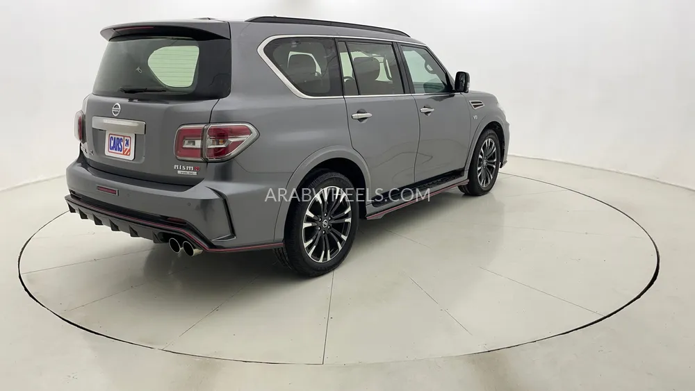 Nissan Patrol 2018 for Sale in Dubai Image-3