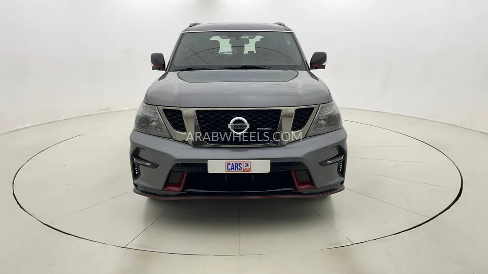 Nissan Patrol 2018 for Sale in Dubai Image-8