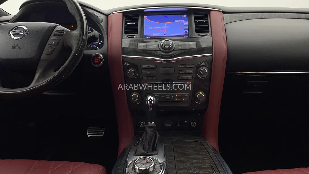 Nissan Patrol 2018 for Sale in Dubai Image-14